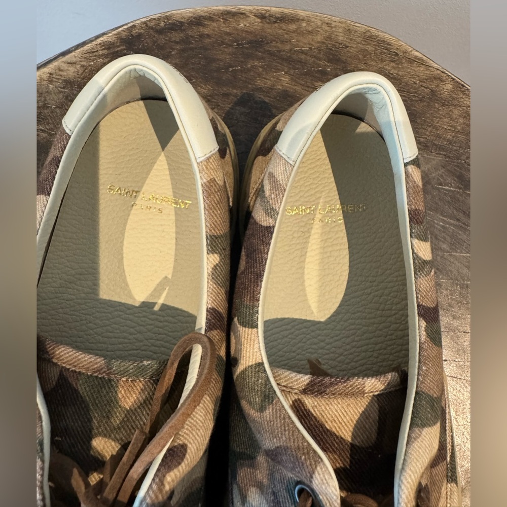 SAINT LAURENT VENICE LACE UP CAMO CANVAS SNEAKERS - Picture 4 of 9